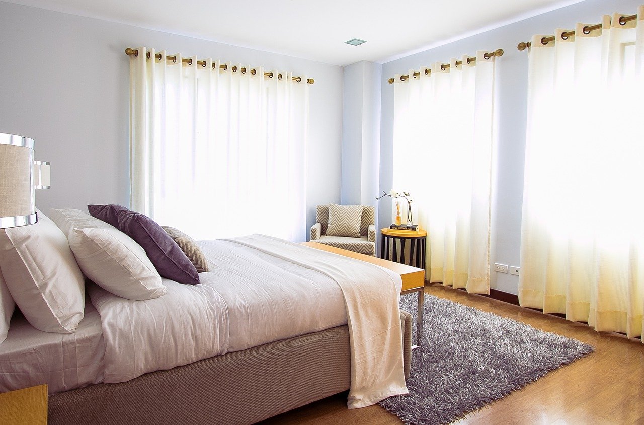 風水的におすすめの寝室は 運気アップの色や方角など気を付けるべきポイントをご紹介します Sac S Bar