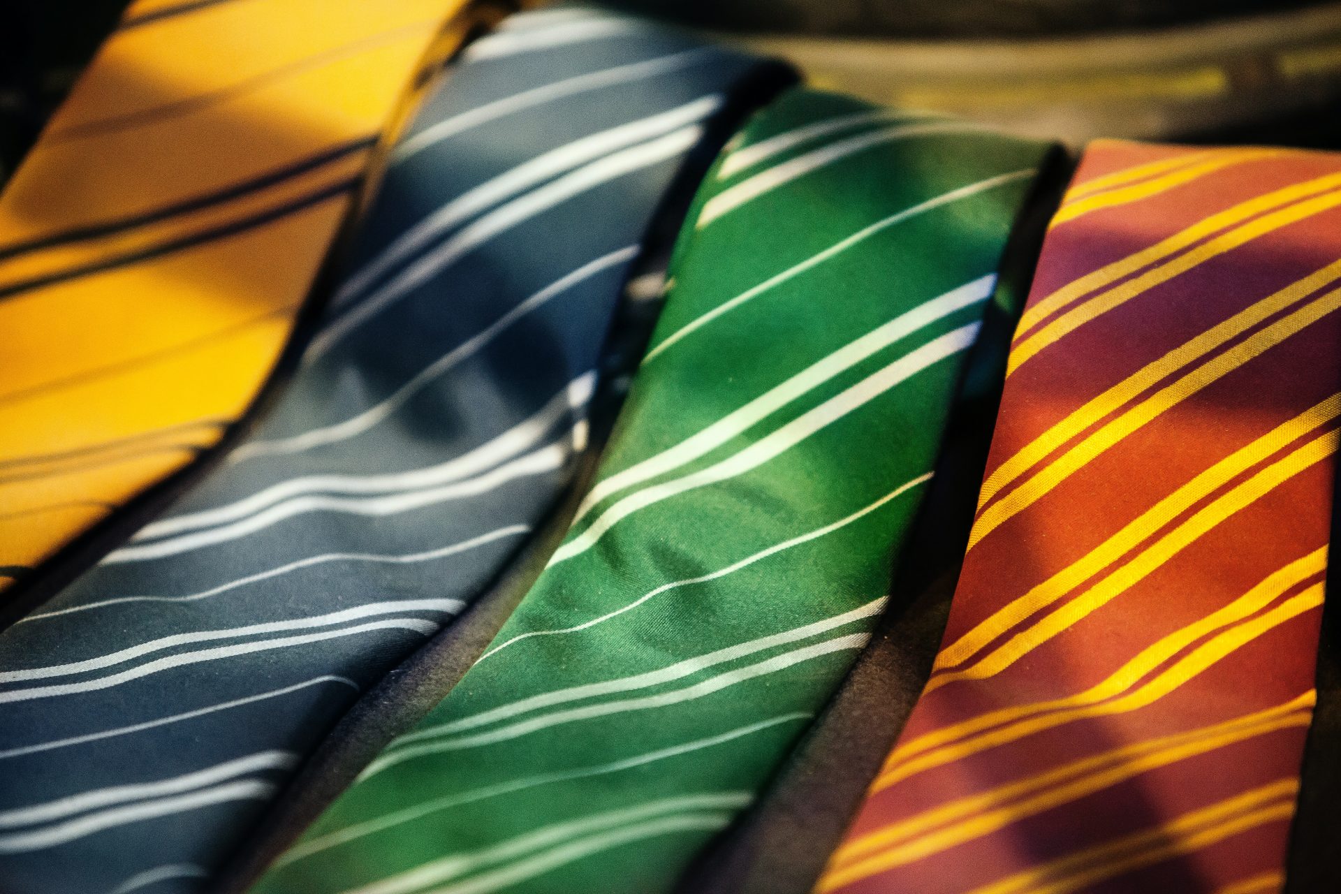 父の日にはネクタイをプレゼント！40代~60代まで幅広くおすすめの商品を紹介します。