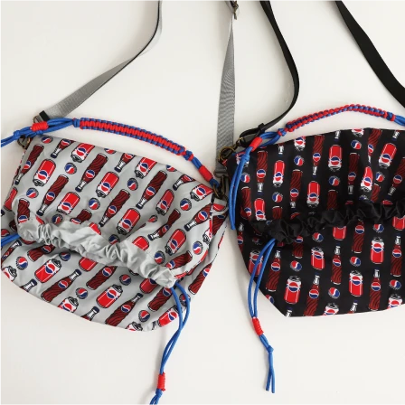 ショルダーバッグ