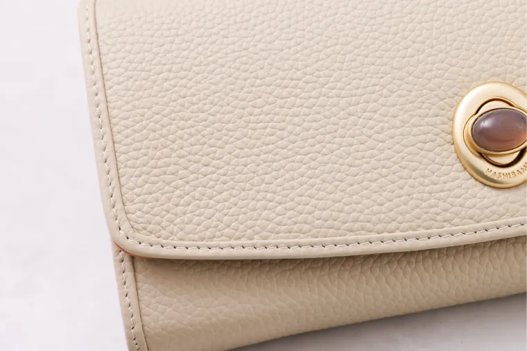 美しいシボのアップ